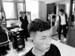 -尼特斯男士发型馆