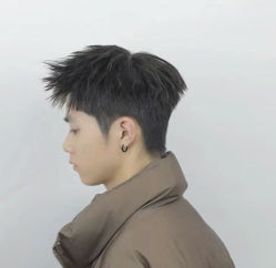-厘里·salon