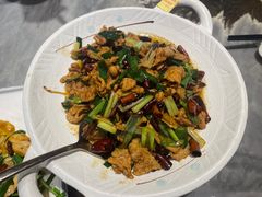 -蔼若春.传承三十年云南菜(金碧公园店)