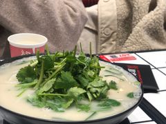 -肥汁米蘭香港米线(长宁来福士店)