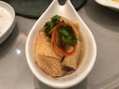 -御花园·粤菜·海鲜火锅(中山公园店)