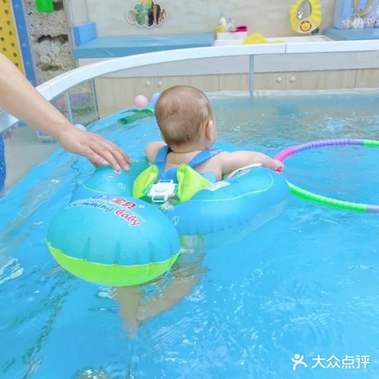 游泳不仅可以放松💫还能锻炼心肺功能～