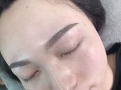 -轻妆Feel·半永久纹眉眼线