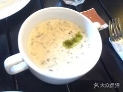 奶油蘑菇汤-汽车博物馆主题餐厅