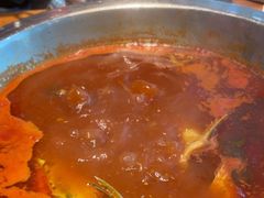 -野山舂·贵州现舂酸汤火锅(鸿通城店)