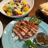 🔥打工人救命外卖！20元猪颈肉惊现整只小青