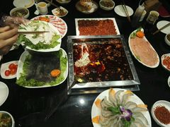 -安安火锅(上美广场店)