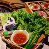 来，大口吃肉啦[调皮]