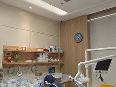 -上海仁爱医院口腔科 · 种植