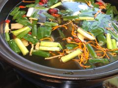 -陆记牛庄·碳锅龙虾烧烤(爱上花园店)