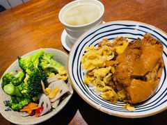 猪脚卤肉饭-红猪卤肉饭(大西洋美食城店)
