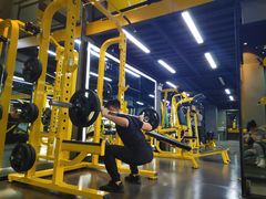 -可逸运动24小时健身