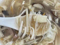 酸辣汤-小姜锅贴(凤凰街店)
