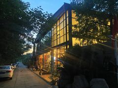 -桉树林A coffee 森林餐厅(三圣乡店)