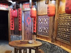 -富正毅三下锅·湘西韵味(天门山索道店)