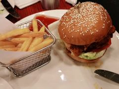 -WOLFGANG PUCK KITCHEN & BAR(迪士尼小镇店)