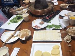 -雅然居铜火锅(长新街店)