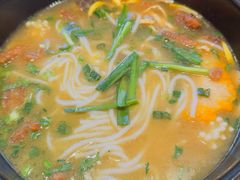 -银米·云南传统过桥米线(双廊黑金冠店)
