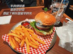 北美寄宿家庭汉堡-Take A Bite·TAB汉堡