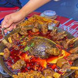 笑傲江湖菜不是网红但很火爆！！！