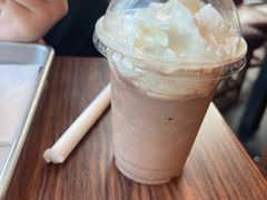 薄荷巧克力奶昔-FATBURGER 特富客汉堡(外交公寓店)