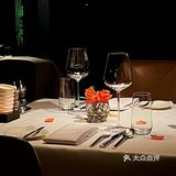 这么好环境的牛排店适合情侣约会打卡