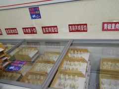 面包甜点陈列柜-德天下自助水饺(海洪店)