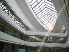 -上海滴水湖皇冠假日酒店