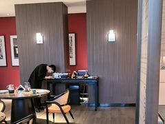-鸽子侯·家宴·平价海鲜(绿地店)