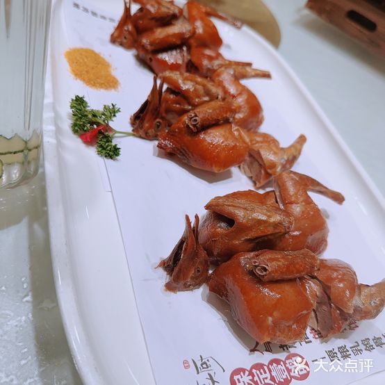 董大厨脆皮乳鸽
