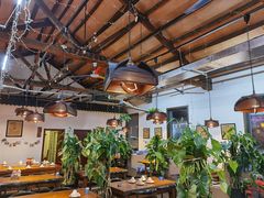 大堂-东家小院金汤酸菜鱼(南阳路店)