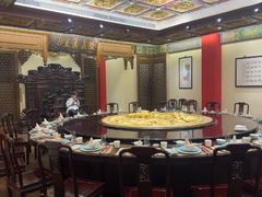 -梅龙镇酒家(南京西路总店)