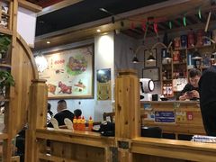 大堂-老庭院烤羊腿(十年青岛总店)