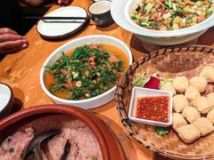 -老滇山寨•云南特色菜•地方菜•民族风情歌舞表演(金碧店)