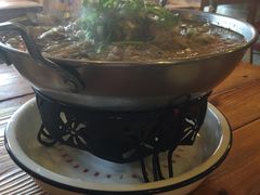 -闯关东东北农家菜(崂山石老人店)