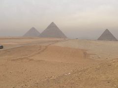 吉萨金字塔-吉萨金字塔群