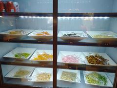 自助取餐区-怪噜范·老贵阳街头名小吃(汇金星力城店)