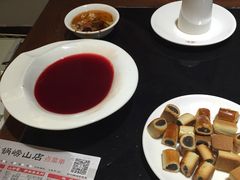 -重庆德庄火锅(体育中心店)