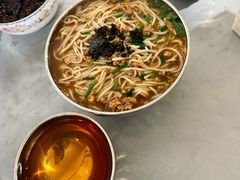 小碗瘦肉-正宗杨记普洱酸醋米线(总店)