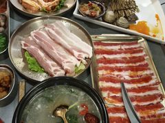 -围炉肉舍•炭烤活鳗•丹东海鲜烤肉(步行街店)