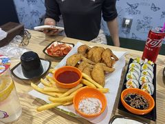 -凸凸炸鸡店(梅江韩国城店)