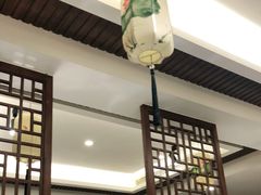 大堂-华盛园卷子王农家菜水库鱼