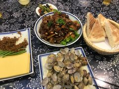 -八两八金·莱芜特色炒鸡(市南漳浦路店)