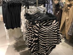 -H&M(鹏欣水游城店)