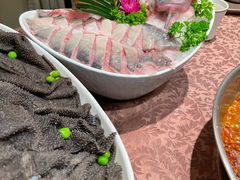 -小天鹅火锅·一线江景洪鼎旗舰店(洪崖洞店)