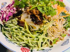 -鱼窝棚柴火铁锅炖(富山屯店)