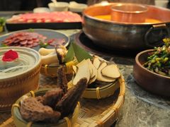 -慢丽江·云南野生菌土鸡锅(西山店)