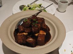 春蛋焖土猪肉-山水一号·中餐厅