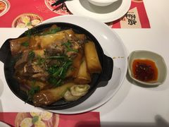 煲仔牛腩猪肠粉-虾饺妹·酒家(金碧店)
