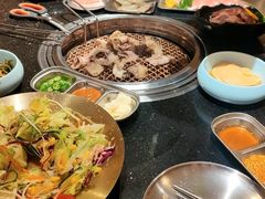 -韩烧牛中牛·甄选黑牛烤肉(黑金店)